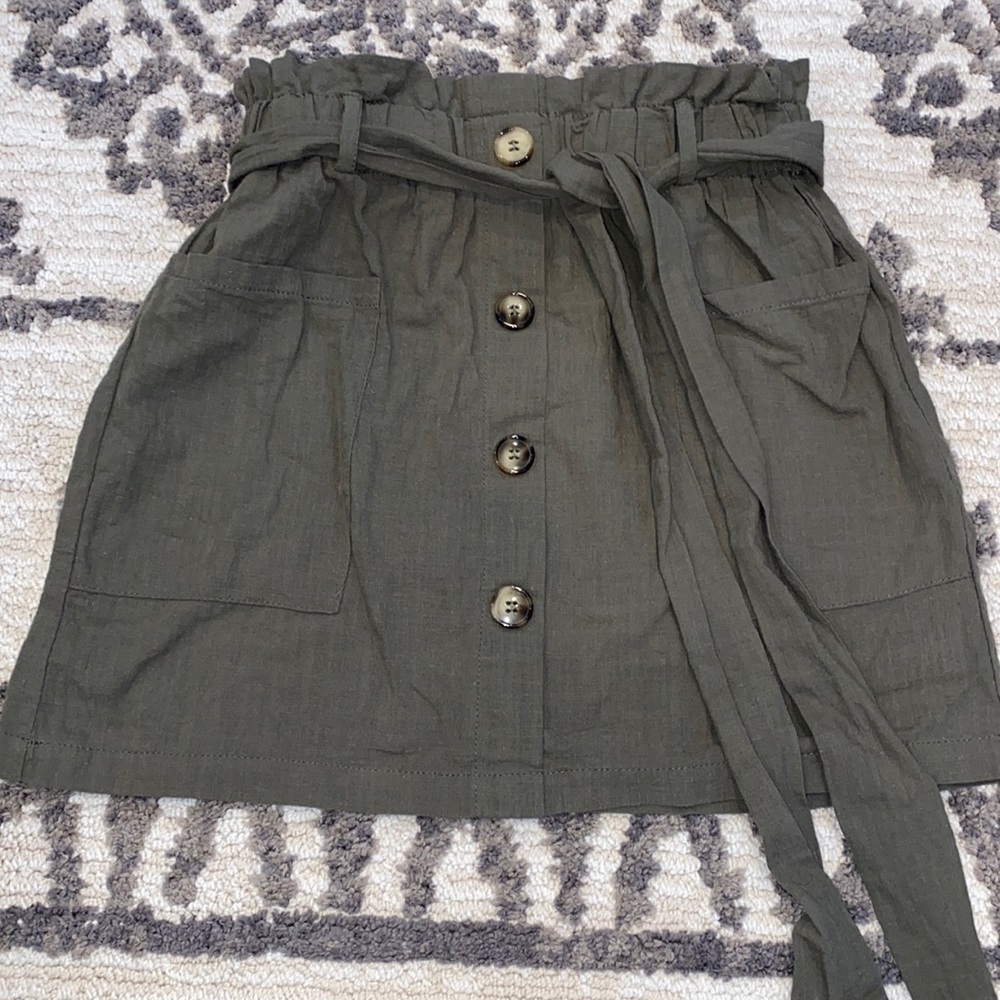 Green Linen-Like Skirt